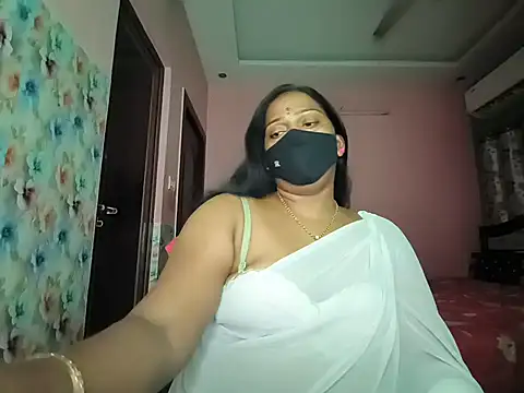 Snapshot of Meenakshy chatting on July 14, 2026, 2:56 pm Meenakshy online show from July 14, 2026, 2:56 pm
