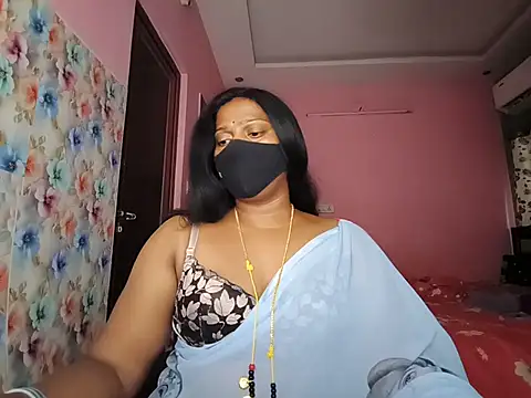 Snapshot of Meenakshy chatting on August 3, 2026, 8:57 am Meenakshy online show from August 3, 2026, 8:57 am