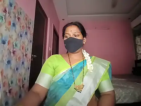 Snapshot of Meenakshy chatting on August 8, 2026, 9:00 am Meenakshy online show from August 8, 2026, 9:00 am