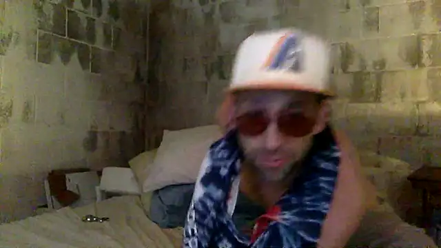 Snapshot of thierrybae chatting on June 15, 2026, 3:25 pm thierrybae online show from June 15, 2026, 3:25 pm