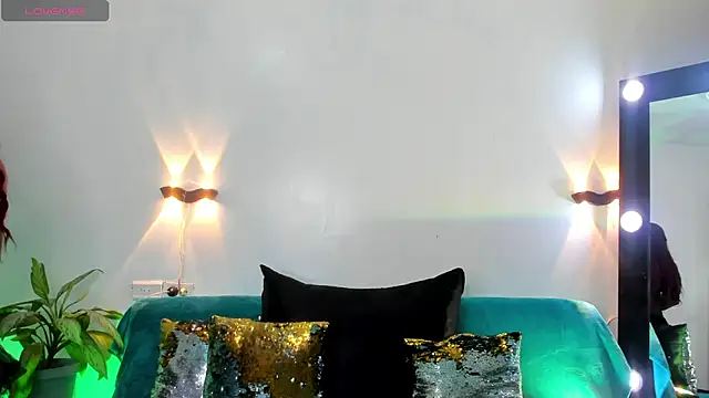 Valensmile online show from July 22, 2026, 7:49 pm