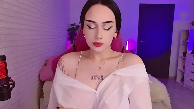 Snapshot of darinekoo chatting on July 13, 2026, 4:26 am darinekoo online show from July 13, 2026, 4:26 am