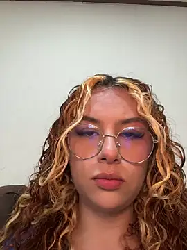 Snapshot of Joyce-fire chatting on June 24, 2026, 6:51 pm Joyce-fire online show from June 24, 2026, 6:51 pm