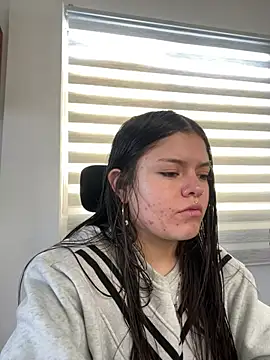 Snapshot of Camila_Duarte_2 chatting on June 25, 2026, 1:48 pm Camila Duarte 2 online show from June 25, 2026, 1:48 pm