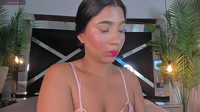 Little-Cherry- online show from July 10, 2026, 6:32 pm