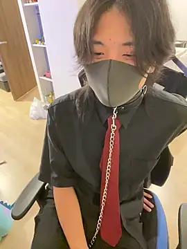 Snapshot of Natsu_x_ chatting on June 10, 2026, 3:55 pm Natsu x online show from June 10, 2026, 3:55 pm