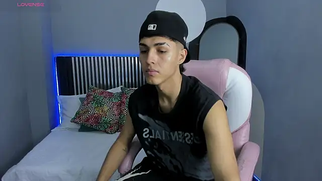Snapshot of Axel_Mendozaa chatting on June 25, 2026, 7:51 pm Axel Mendozaa online show from June 25, 2026, 7:51 pm