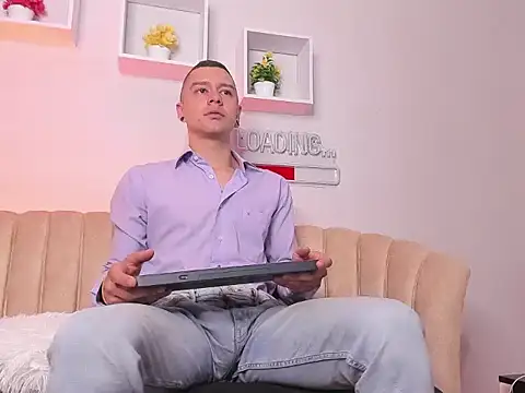 Snapshot of Tayler_millers_ chatting on July 1, 2026, 1:07 am Tayler millers online show from July 1, 2026, 1:07 am