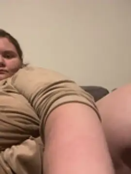 chubbyqueenbb online show from July 2, 2026, 9:10 pm