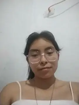 Snapshot of Tuconejita21 chatting on June 21, 2026, 2:36 am Tuconejita21 online show from June 21, 2026, 2:36 am