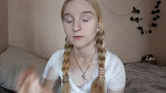 InnoBelle online show from June 10, 2026, 5:28 am