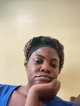 Snapshot of CUTE-SHARIA chatting on June 19, 2026, 12:42 pm CUTE-SHARIA online show from June 19, 2026, 12:42 pm