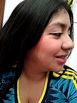 Snapshot of Amber_Herrera chatting on June 12, 2026, 12:59 pm Amber Herrera online show from June 12, 2026, 12:59 pm
