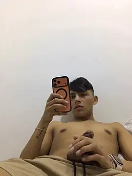 Boydilan online show from June 25, 2026, 7:29 pm