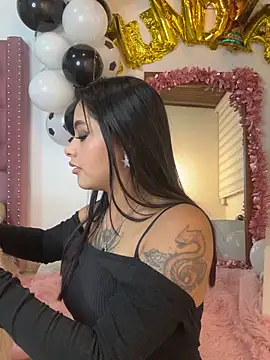 mia zafirr online show from June 11, 2026, 12:32 am