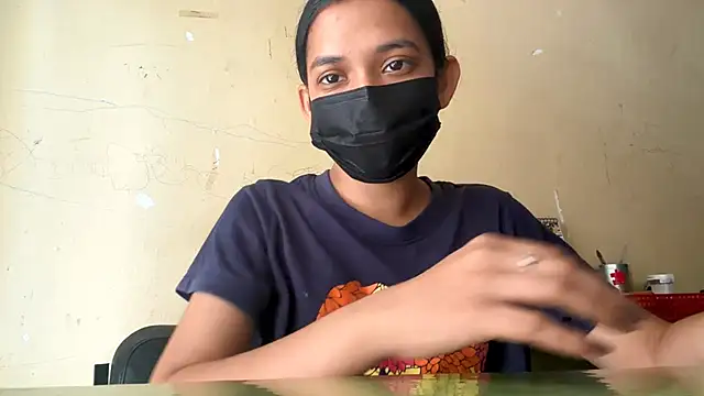yuna luxy online show from June 22, 2026, 6:54 am