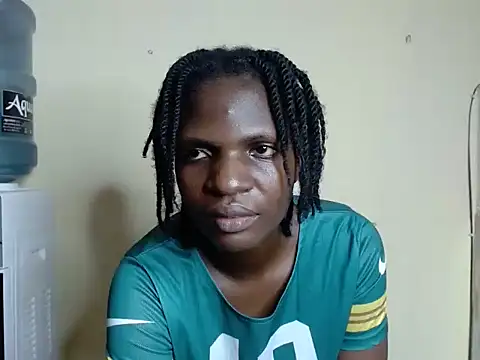 Snapshot of Tracy_Hype chatting on June 5, 2026, 5:40 pm Tracy Hype online show from June 5, 2026, 5:40 pm