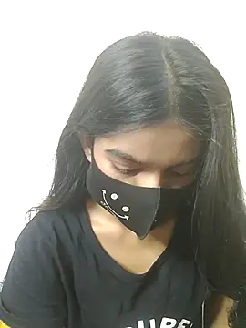 Snapshot of Saniya-Noor chatting on June 14, 2026, 7:43 am Saniya-Noor online show from June 14, 2026, 7:43 am