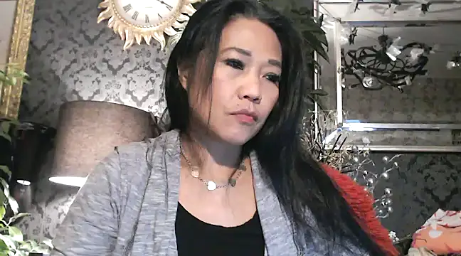 Hornygirltheone online show from February 4, 2025, 12:19 am