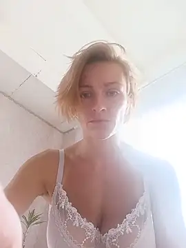 AngelsKiss30 online show from July 8, 2026, 4:33 pm