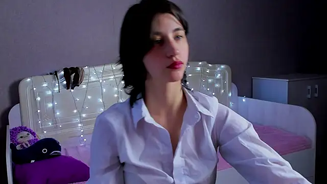 Carolina Lu online show from July 30, 2026, 1:04 am