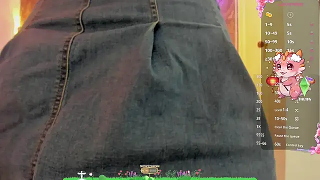 Snapshot of Alicee_tylor chatting on June 23, 2026, 11:08 am Alicee tylor online show from June 23, 2026, 11:08 am