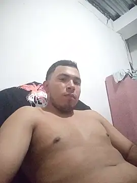 Snapshot of fer123H chatting on June 12, 2026, 10:30 pm fer123H online show from June 12, 2026, 10:30 pm