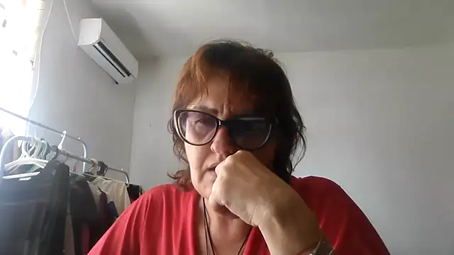 Snapshot of ErikaXShine chatting on August 3, 2026, 7:51 am ErikaXShine online show from August 3, 2026, 7:51 am