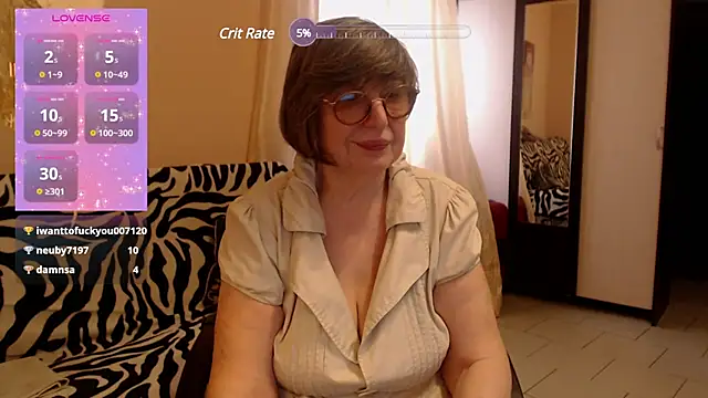 Snapshot of Sharon_Amore chatting on March 8, 2025, 8:00 am Sharon Amore online show from March 8, 2025, 8:00 am