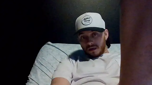 Snapshot of Mikecloudyhawk chatting on July 9, 2026, 1:31 am Mikecloudyhawk online show from July 9, 2026, 1:31 am