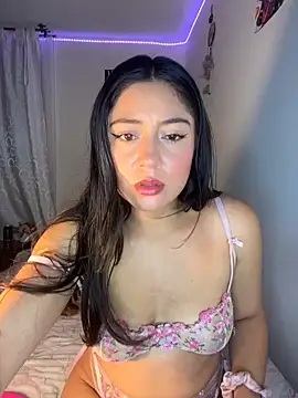 Antonella Moreau online show from July 23, 2026, 3:26 am