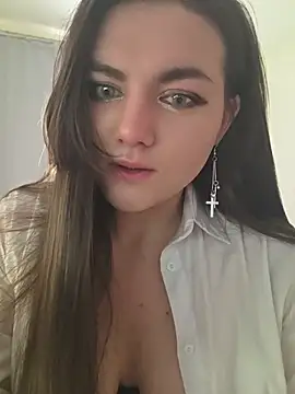 XenaBevy online show from July 16, 2026, 3:51 pm