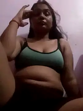 TRISHA0404 online show from June 20, 2026, 8:22 pm