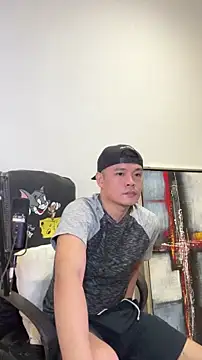 Snapshot of clarkdangerous chatting on June 11, 2026, 12:32 am clarkdangerous online show from June 11, 2026, 12:32 am