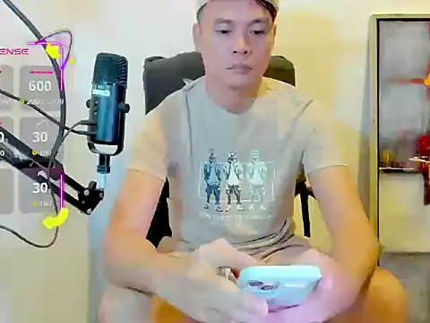 Snapshot of clarkdangerous chatting on June 12, 2026, 11:57 pm clarkdangerous online show from June 12, 2026, 11:57 pm