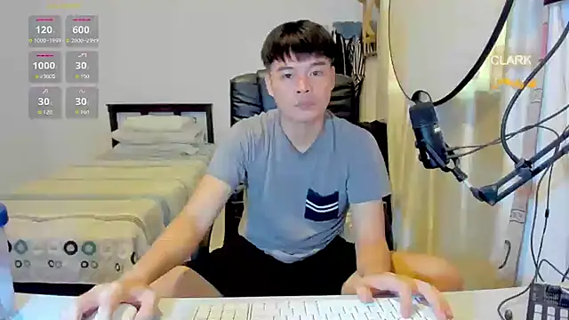 Snapshot of clarkdangerous chatting on July 14, 2026, 2:05 am clarkdangerous online show from July 14, 2026, 2:05 am