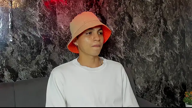 Snapshot of cameron_lux77 chatting on July 27, 2026, 3:35 am cameron lux77 online show from July 27, 2026, 3:35 am