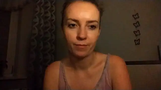 Snapshot of JenniferAlone chatting on July 10, 2026, 9:17 pm JenniferAlone online show from July 10, 2026, 9:17 pm