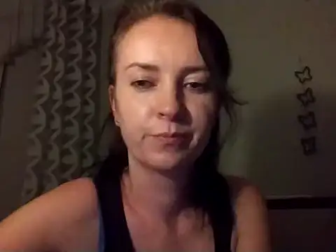 Snapshot of JenniferAlone chatting on July 16, 2026, 8:37 pm JenniferAlone online show from July 16, 2026, 8:37 pm