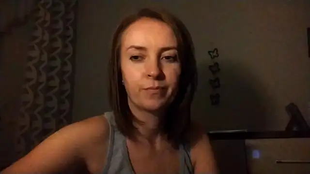 Snapshot of JenniferAlone chatting on July 20, 2026, 8:11 pm JenniferAlone online show from July 20, 2026, 8:11 pm