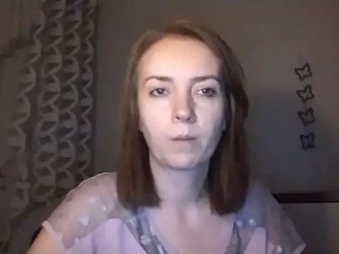 Snapshot of JenniferAlone chatting on July 27, 2026, 8:05 pm JenniferAlone online show from July 27, 2026, 8:05 pm