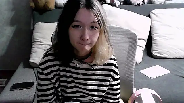 Lilfain baby online show from July 28, 2026, 3:21 pm