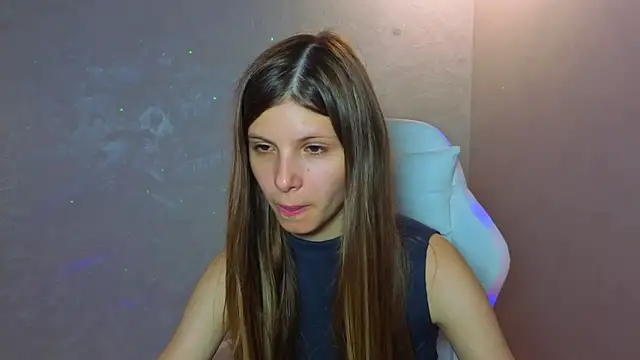 Audreybellamy online show from June 19, 2026, 1:37 pm