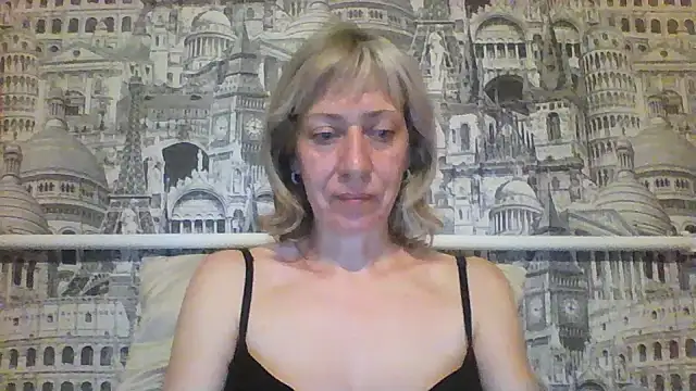 Snapshot of SkyGI chatting on June 9, 2026, 9:15 pm SkyGI online show from June 9, 2026, 9:15 pm