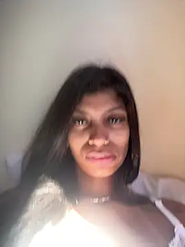 Snapshot of anamayla1 chatting on July 14, 2026, 1:50 pm anamayla1 online show from July 14, 2026, 1:50 pm