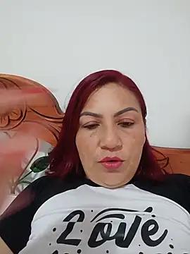 Snapshot of Agata_Traviesa chatting on July 4, 2026, 1:28 pm Agata Traviesa online show from July 4, 2026, 1:28 pm