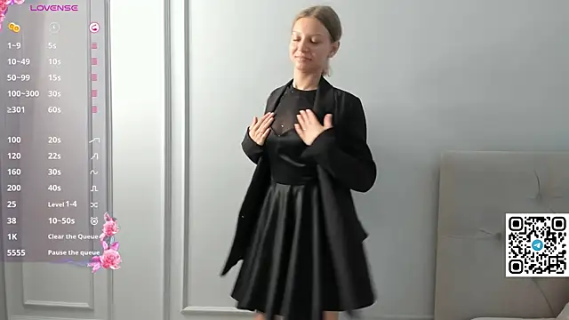 Snapshot of Janet_Johnson chatting on July 30, 2026, 11:42 am Janet Johnson online show from July 30, 2026, 11:42 am