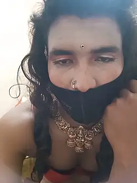 Poojasharm143 online show from June 9, 2026, 7:25 pm