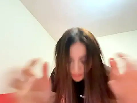 fresita 18 online show from June 18, 2026, 4:33 pm