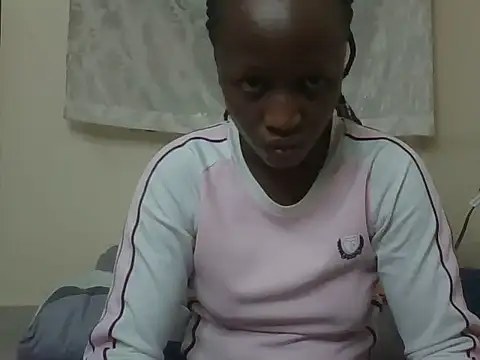 Sweet-cherrry online show from July 29, 2026, 4:16 pm